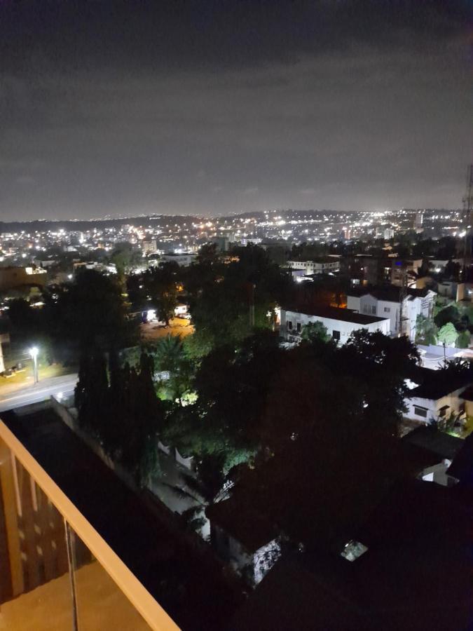 The Lennox D-Plus Apartments アクラ エクステリア 写真